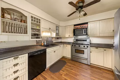 871 N Gladstone Avenue, Aurora, IL 60506 - Photo 7