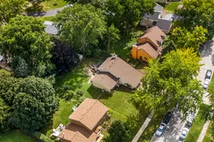 871 N Gladstone Ave, Aurora, IL 60506 - Photo 35