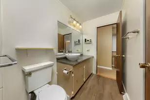 871 N Gladstone Ave, Aurora, IL 60506 - Photo 25