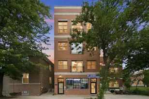 832 W 36th St, Chicago, IL 60609 - Photo 1