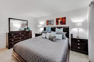 900 S Plum Grove Rd, Palatine, IL 60067 - Photo 13