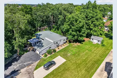 300 Adams Street, Ottawa, IL 61350 - Photo 1