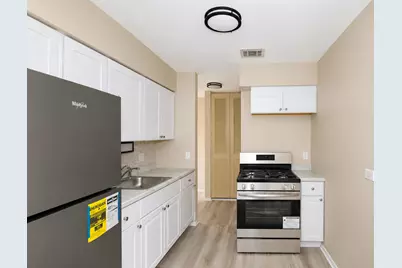 1500 Robin Circle #418, Hoffman Estates, IL 60194 - Photo 3