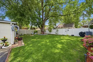 8619 Newland Ave, Burbank, IL 60459 - Photo 5