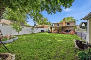 8619 Newland Ave, Burbank, IL 60459 - Photo 7