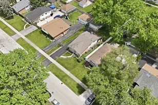 8619 Newland Ave, Burbank, IL 60459 - Photo 33