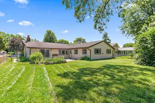 616 Clover Ln, Schaumburg, IL 60193 - Photo 29