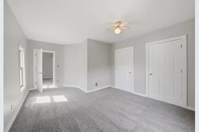 427 W Marion Street, Joliet, IL 60436 - Photo 13