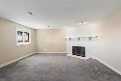 21184 Allentown Road, Pekin, IL 61554 - Photo 27