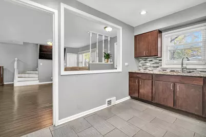 15415 Dorchester Avenue, Dolton, IL 60419 - Photo 5