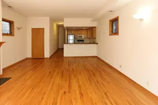 824 W Buckingham Pl, Chicago, IL 60657 - Photo 9