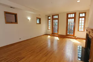 824 W Buckingham Pl, Chicago, IL 60657 - Photo 5