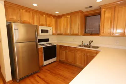 824 W Buckingham Place #1, Chicago, IL 60657 - Photo 3