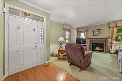 1028 Draper Road, McHenry, IL 60050 - Photo 9