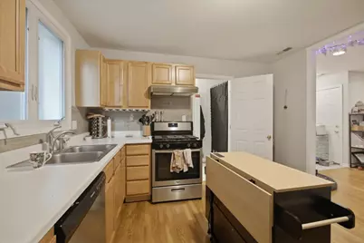 3859 N Whipple Street, Chicago, IL 60618 - Photo 3