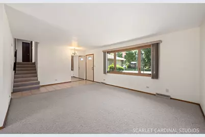 2120 Meadow Drive, Lindenhurst, IL 60046 - Photo 9