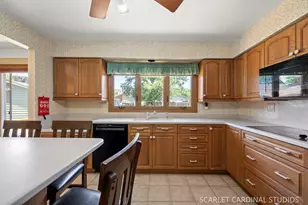 2120 Meadow Dr, Lindenhurst, IL 60046 - Photo 17