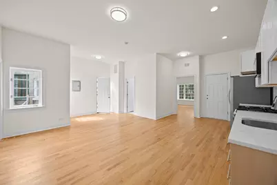 3107 N Harding Avenue #2W, Chicago, IL 60618 - Photo 7