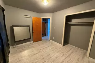 63 W 141st St, Dixmoor, IL 60426 - Photo 9