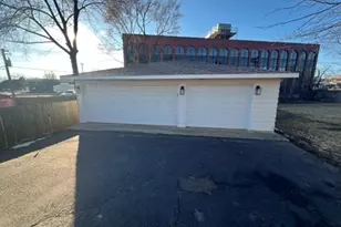 1S526 Nimitz Rd, Oakbrook Terrace, IL 60181 - Photo 15