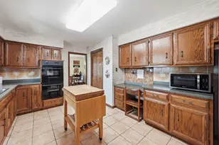 19631 NW Frontage Rd, Shorewood, IL 60404 - Photo 21