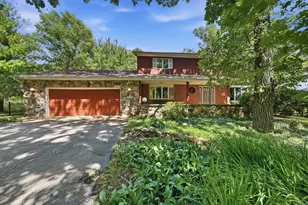 19631 NW Frontage Rd, Shorewood, IL 60404 - Photo 1
