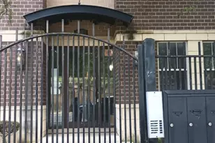 5911 W Corcoran Pl, Chicago, IL 60644 - Photo 11