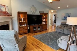 318 Piazza Ln, Chatham, IL 62629 - Photo 13