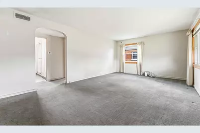 7922 N Waukegan Road, Niles, IL 60714 - Photo 5