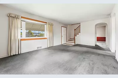 7922 N Waukegan Road, Niles, IL 60714 - Photo 3