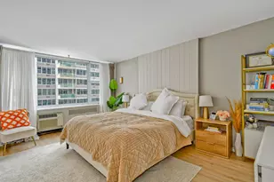 4250 N Marine Dr, Chicago, IL 60613 - Photo 19