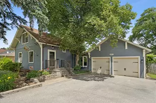 207 N Main St, Mount Prospect, IL 60056 - Photo 1