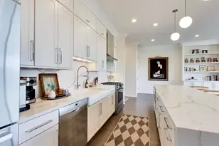5748 N Hermitage Ave, Chicago, IL 60660 - Photo 17