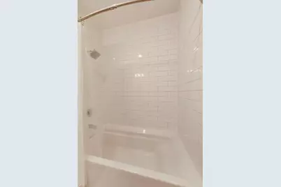 5748 N Hermitage Avenue #411, Chicago, IL 60660 - Photo 29