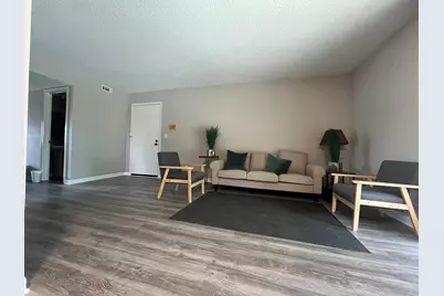 468 Valley Drive #301, Naperville, IL 60563 - Photo 7