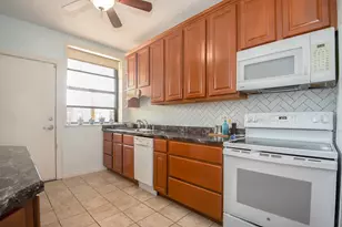 5333 S Ellis Ave, Chicago, IL 60615 - Photo 11