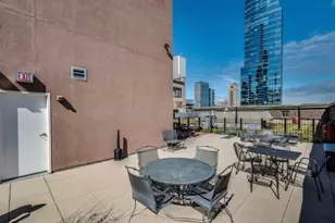 8 W Monroe St, Chicago, IL 60603 - Photo 17