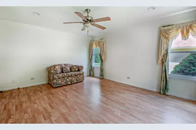 1094 Oak Wood Drive, Carol Stream, IL 60188 - Photo 5