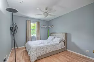 1094 Oak Wood Dr, Carol Stream, IL 60188 - Photo 23