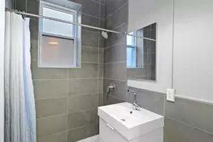 604 W Addison St, Chicago, IL 60613 - Photo 9