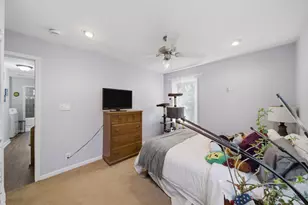 123 Edgewood Dr, Streamwood, IL 60107 - Photo 13