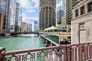 300 N State St, Chicago, IL 60654 - Photo 3