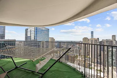 300 N State Street #5618, Chicago, IL 60654 - Photo 23