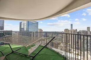 300 N State St, Chicago, IL 60654 - Photo 23