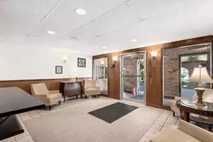 500 Redondo Rd, Downers Grove, IL 60516 - Photo 7