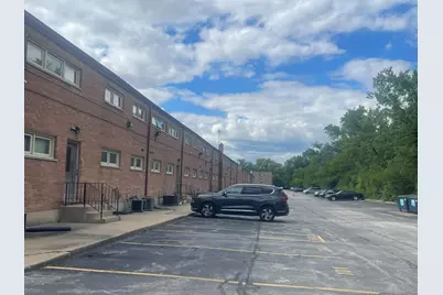 623 N Carroll Parkway #101, Glenwood, IL 60425 - Photo 5