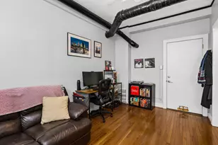 604 W Addison Ave, Chicago, IL 60613 - Photo 3