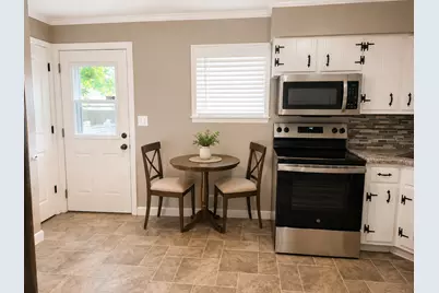 1003 McGregor Street, Bloomington, IL 61701 - Photo 11