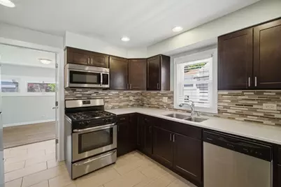 1522 N Hillside Avenue, Berkeley, IL 60163 - Photo 9