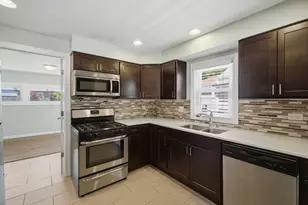 1522 N Hillside Ave, Berkeley, IL 60163 - Photo 9